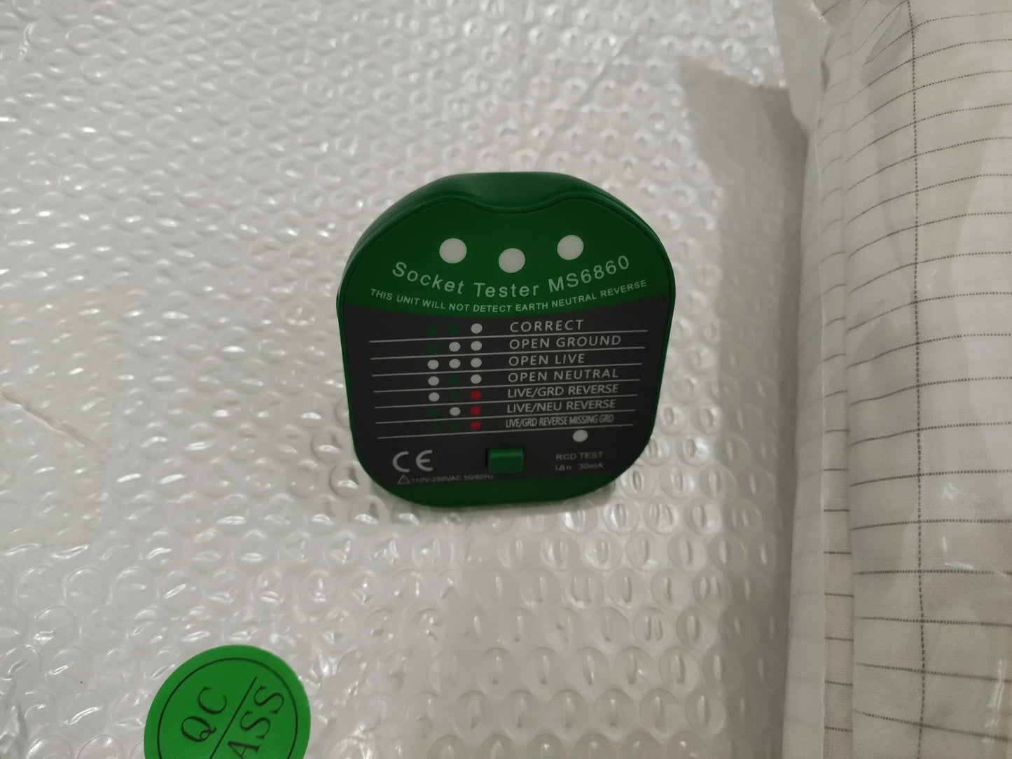 Portable Plug Outlet Circuit Tester for Grounding